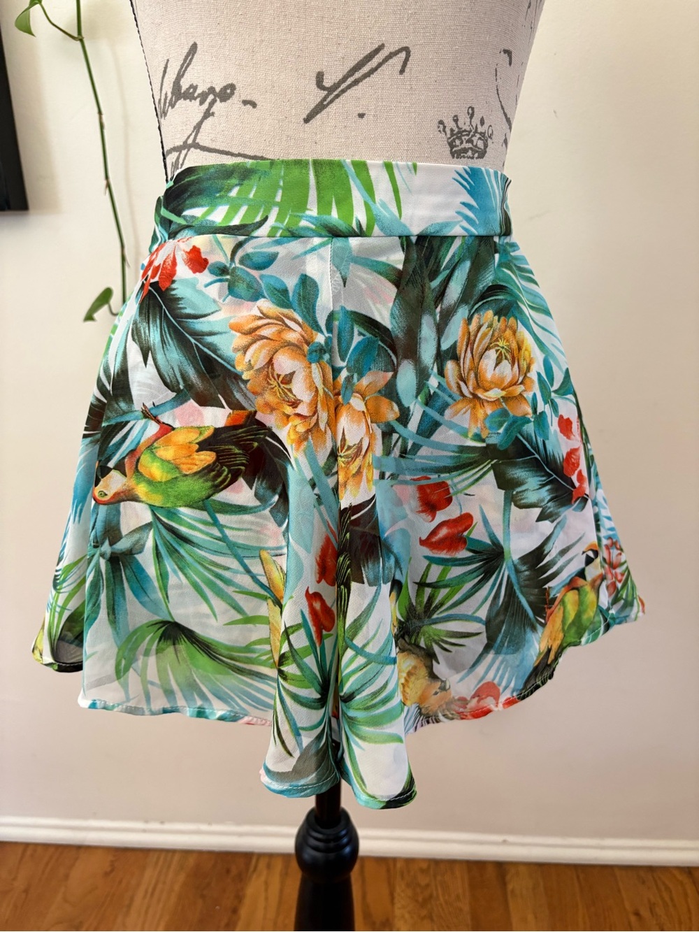 Show Me Your MuMu Tropical Parrot Shorts- Green Blue Multi